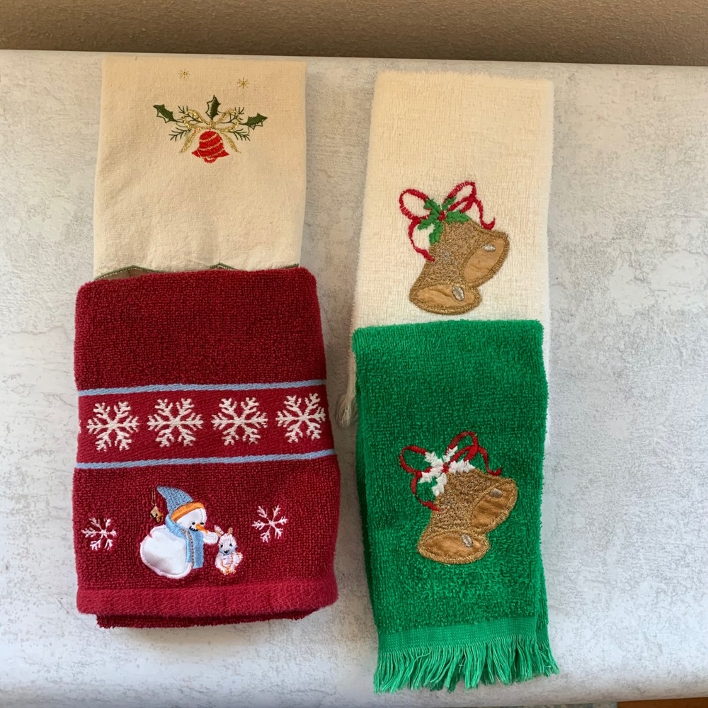 Vintage 1980s Christmas Towels Set‎ Embroidered Snowman Bells Holly USA Made